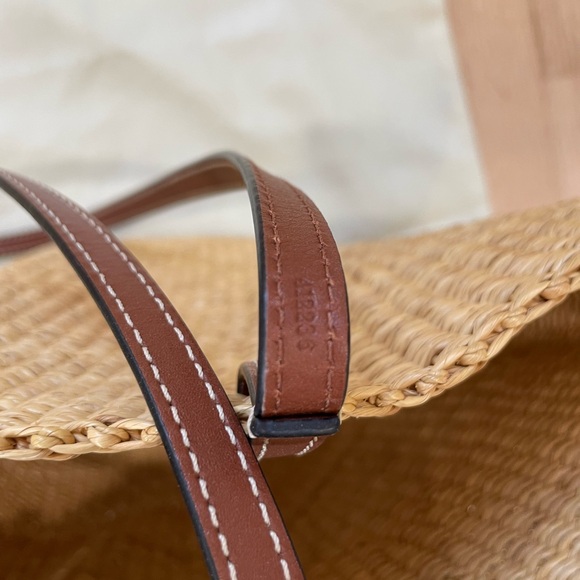 Loewe Shell Rafia Tote Bag - Picture 9 of 10